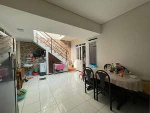 Turun Harga Rumah Nyaman Siap Huni Diarea Kota Baru Parahyangan, Bandung lokasi di Bandung Barat Kab., tersedia melalui melalui situs Olx