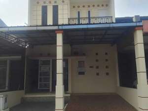 Turun Harga Rumah Semi Furnish The Address Cibubur lokasi di Bogor Kab., tersedia melalui melalui situs Olx
