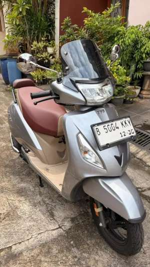 Jual bekas TVS Callisto Inteligo Silver Cakep,lokasi di Bekasi Kota