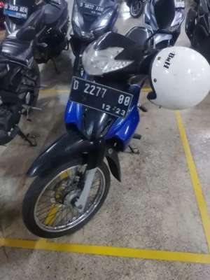 Jual bekas tvs neo 110 irit bensin60kmliter kunci 2 ss komplit mirip honda supra,lokasi di Bandung Kota
