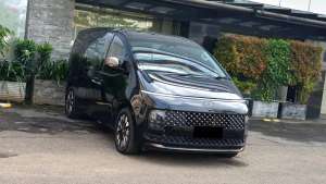 Jual bekas UPGRADE INTERIOR Hyundai Staria 2.2L 2WD Signature Diesel 2021 2022,lokasi di Jakarta Selatan