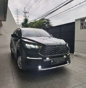 Jual bekas Variasi 40jt Zenix 2023 Istimewa,lokasi di Surabaya Kota