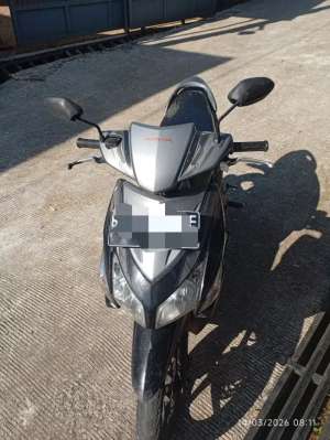 Jual bekas Vario 110 tahun 2011 hitam Second,lokasi di Bogor Kab.