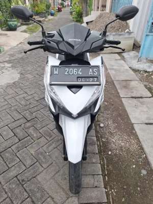 Jual bekas Vario 125 2017 plat w gresik kondisi sgt bagus siap pakai,lokasi di Surabaya Kota