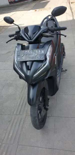 Jual bekas Vario 125 iss remot th 2022 mewah km 17rb pjk baru,lokasi di Surabaya Kota