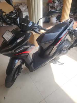 Jual bekas Vario 125 k2v hitam glosy2024Gbm,lokasi di Sleman Kab.