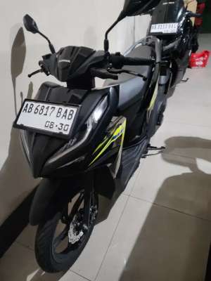 Jual bekas Vario 125 k2v hitam hijau 2025 gbm,lokasi di Bantul Kab.