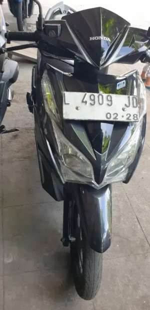Jual bekas Vario 125 th 2013 mulus Orisinil pjk baru,lokasi di Surabaya Kota