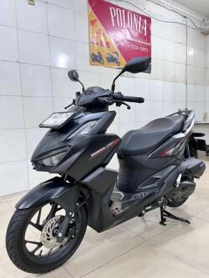 Jual bekas VARIO 160 2025 LOW KM GRESS PJK HIDUP 06-2026 UNIT SANGAT BAGUS YA,lokasi di Jakarta Selatan