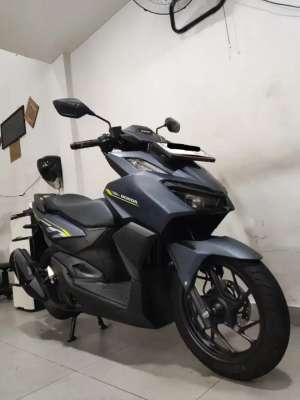 Jual bekas Vario 160 CBS 20252026 Akhir Istimewa Like New Gres ABBA,lokasi di Bekasi Kota