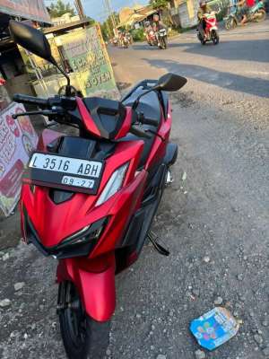 Jual bekas Vario 160 merah,lokasi di Sidoarjo  Kab.