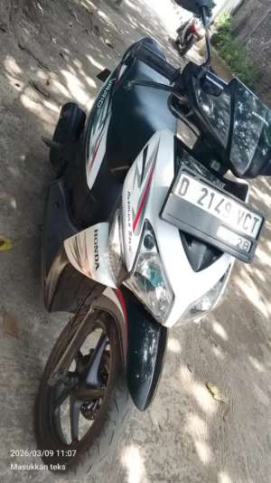 Jual bekas Vario 2013 absolut mulus mesin bagus siap pake,lokasi di Bandung Kota