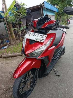 Jual bekas Vario 2015 pajak hidup,lokasi di Banjar Kab.