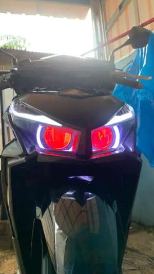 Jual bekas Vario enak , komplit, pajak lulus,lokasi di  ,Tangerang Selatan Kota