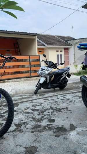 Jual bekas vario kzr 125 tahun 2013,lokasi di Jakarta Selatan