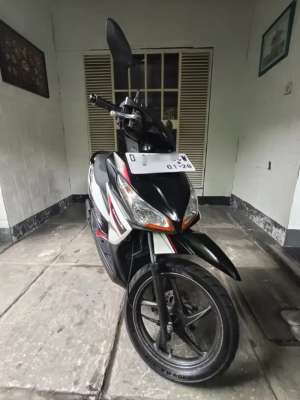 Jual bekas vario led 110 esp tahun 2018,lokasi di Cimahi Kota
