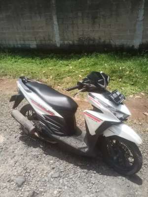 Jual bekas VARIO LED MURAH LENGKAP,lokasi di Bekasi Kota