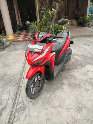 Jual bekas Vario new 125 2020 lengkap hidup original,lokasi di Tangerang Selatan Kota