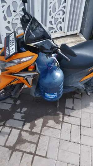Jual bekas Vario Orange 125,lokasi di  ,Surabaya Kota