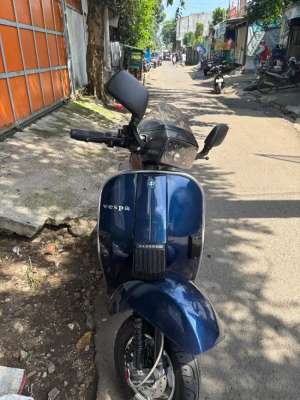 Jual bekas Vespa excel 83 blue metallic,lokasi di Jakarta Barat
