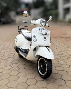 Jual bekas VESPA GTS 150 3V 2015 NO MINUS,lokasi di Subang Kab.