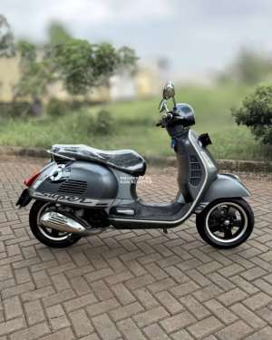 Jual bekas VESPA GTS 150 3V 2016 NO MINUS,lokasi di Tangerang Selatan Kota