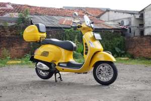 Jual bekas Vespa GTS 300 Good Condition,lokasi di  ,Tangerang Selatan Kota