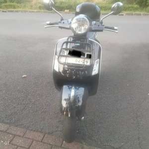 Jual bekas Vespa gts super 150 iget 2019 pre facelift,lokasi di Jakarta Barat