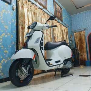 Jual bekas Vespa gts super sport i-get 150 keyles,lokasi di Banjarmasin Kota
