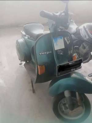 Jual bekas Vespa Jadul Keren - Cocok Untuk Koleksi Atau Harian,lokasi di Surabaya Kota