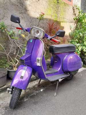 Jual bekas Vespa lengkap plat B,lokasi di Jakarta Timur