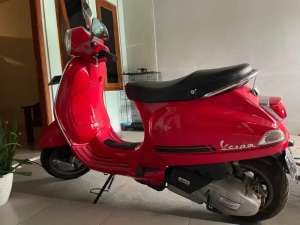 Jual bekas Vespa LX 125 I-get Facelift,lokasi di Tangerang Kab.