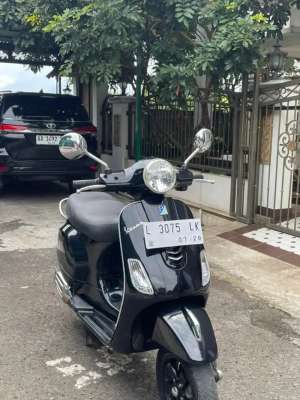 Jual bekas Vespa lx 125 iget,lokasi di Tangerang Kab.