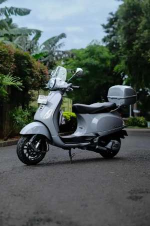 Jual bekas VESPA LX 125 IGET FACELIFT 2024,lokasi di  ,Jakarta Selatan