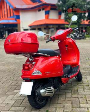 Jual bekas Vespa LX IGET 125 2023, Pajak Panjang Desember 2026,lokasi di Jakarta Selatan