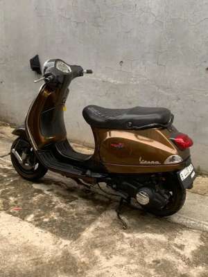 Jual bekas Vespa matic LX 125 2012,lokasi di Depok Kota