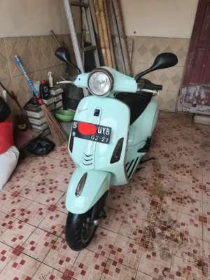 Jual bekas vespa matic primavera 2015 regis 2022,lokasi di Depok Kota