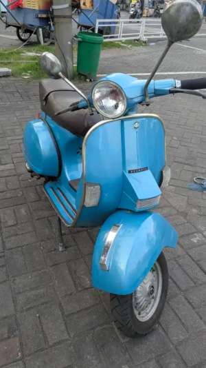 Jual bekas Vespa new px 1982,lokasi di Surabaya Kota