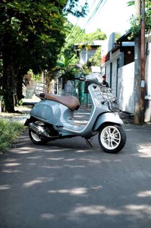 Jual bekas VESPA PRIMAVERA 150 PICNIC LIMITED EDITION 2021,lokasi di Jakarta Selatan