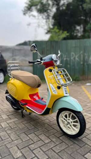 Jual bekas Vespa Primavera 150 Sean Wotherspoon 2020 - O2 AUTO,lokasi di Jakarta Selatan