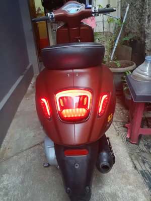 Jual bekas Vespa primavera 2018 ABS aniversary 50.tahun,lokasi di Jakarta Barat