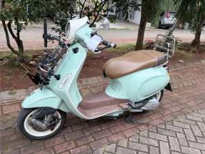 Jual bekas Vespa Primavera Picnic 2021 nego di tpt,lokasi di  ,Tangerang Selatan Kota