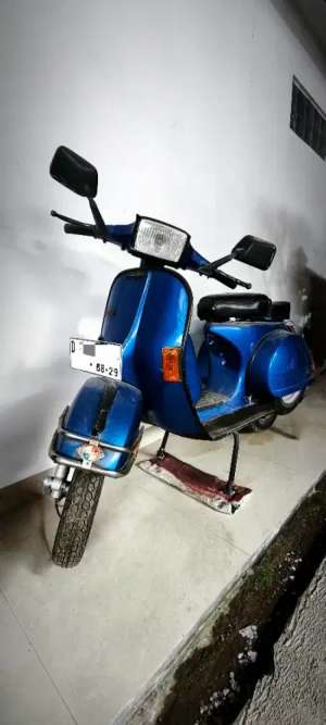 Jual bekas Vespa PS 150 Thn 1981,lokasi di Jakarta Pusat