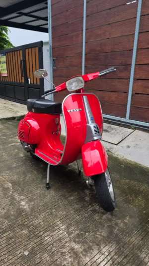 Jual bekas Vespa pts 90 1976 red ferrari,lokasi di Jakarta Timur