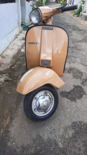 Jual bekas Vespa PX MK1 no sein banci 4 digit,lokasi di Bandar Lampung Kota
