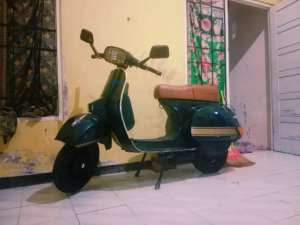 Jual bekas Vespa px sport 150 cc,lokasi di Gresik Kab.