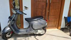 Jual bekas Vespa S 150 3V 2015 Grey,lokasi di Tangerang Selatan Kota