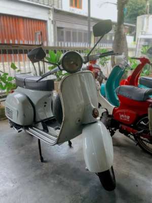 Jual bekas Vespa Sprint Bagol 1975 Ori Surat Lengkap Mesin Sehat,lokasi di Jakarta Selatan