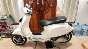 Jual bekas VESPA SPRINT IGET 150 ABS 2021 WHITE,lokasi di Jakarta Timur