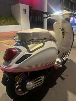 Jual bekas Vespa sprint iget 2020,lokasi di Jakarta Selatan